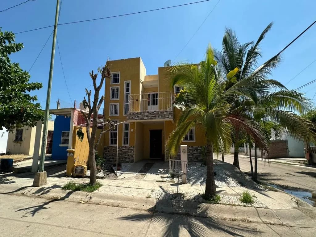 CASA EN ESQUINA CON LOCAL OPCIONAL - Foto 2