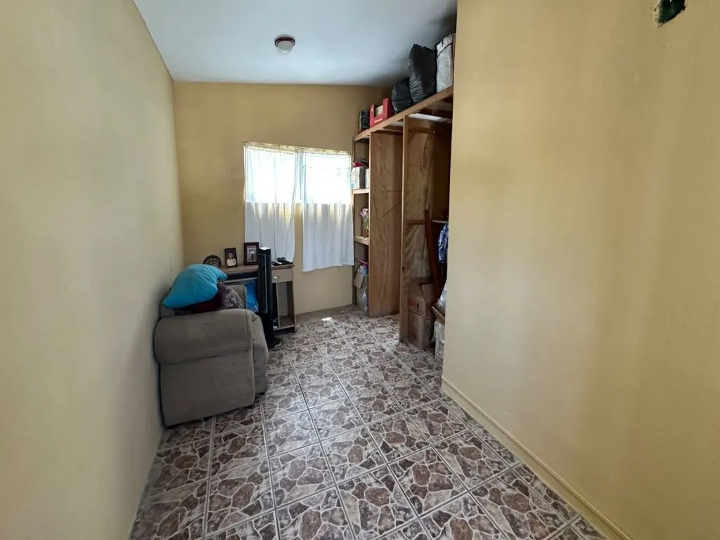 CASA EN ESQUINA CON LOCAL OPCIONAL - Foto 10