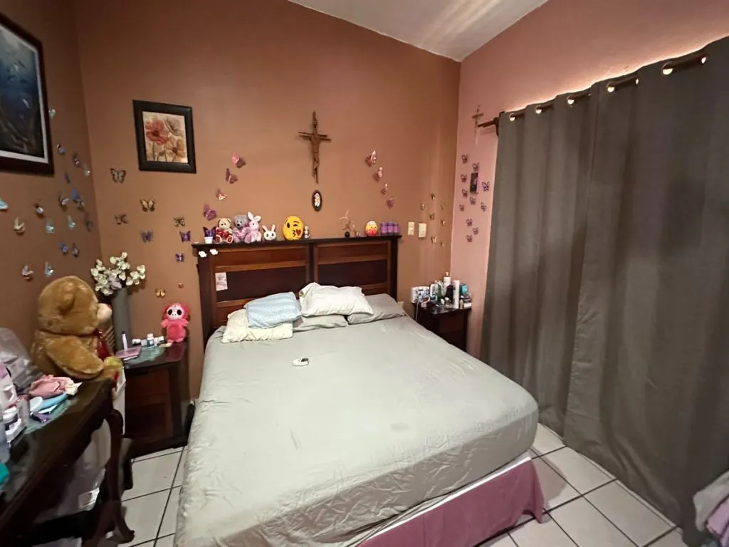 CASA EN ESQUINA CON LOCAL OPCIONAL - Foto 14