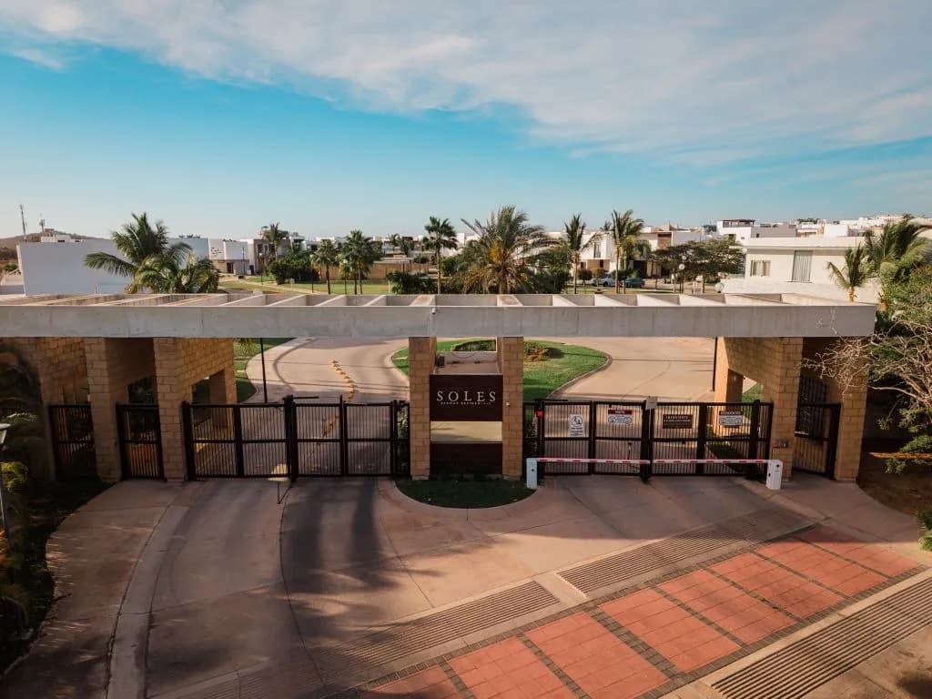 Lote a Pasos del Mar en Cerritos Mazatlán - Foto 2