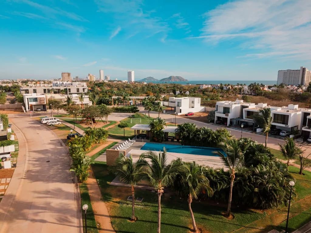 Lote a Pasos del Mar en Cerritos Mazatlán - Foto 13