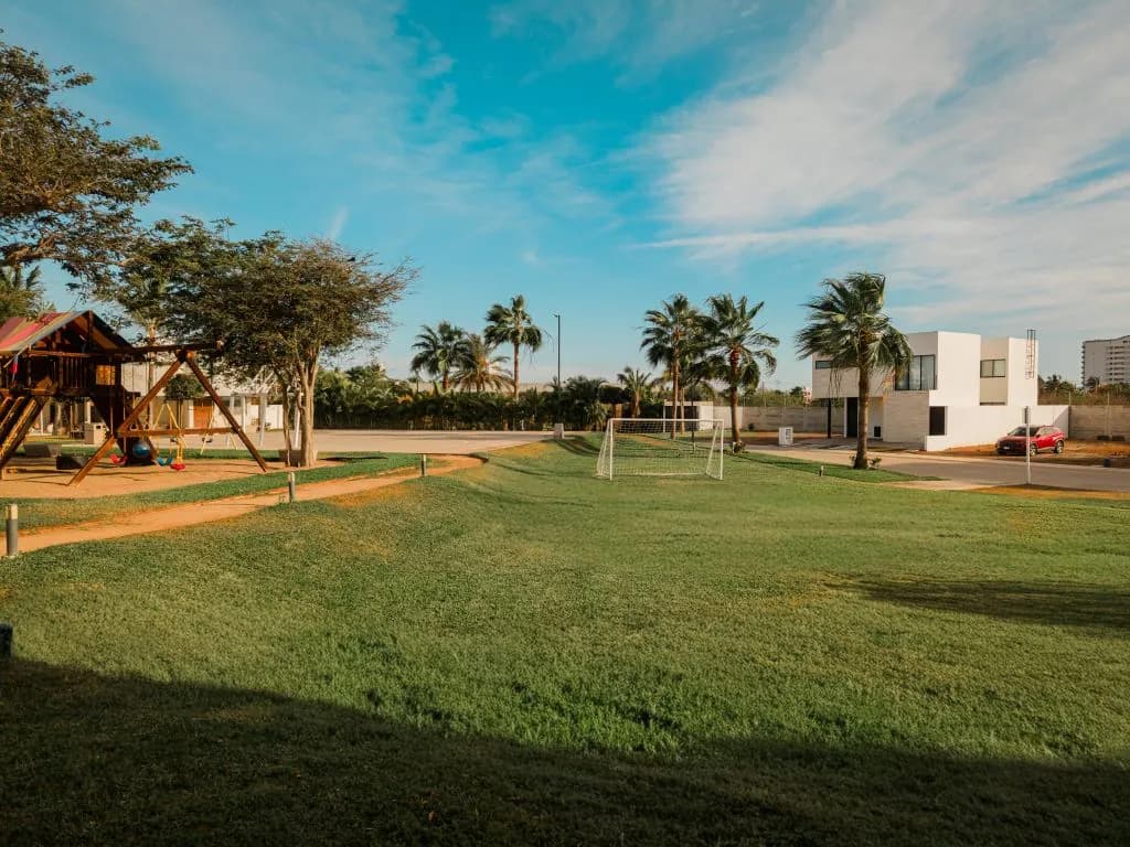Lote a Pasos del Mar en Cerritos Mazatlán - Foto 24