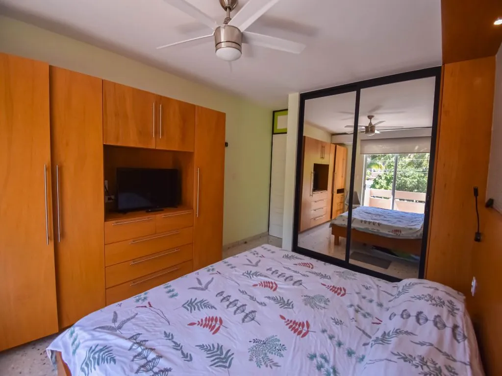 Condominio moderno de una recámara en Mazatlán – ¡A solo pasos de la playa! - Foto 19