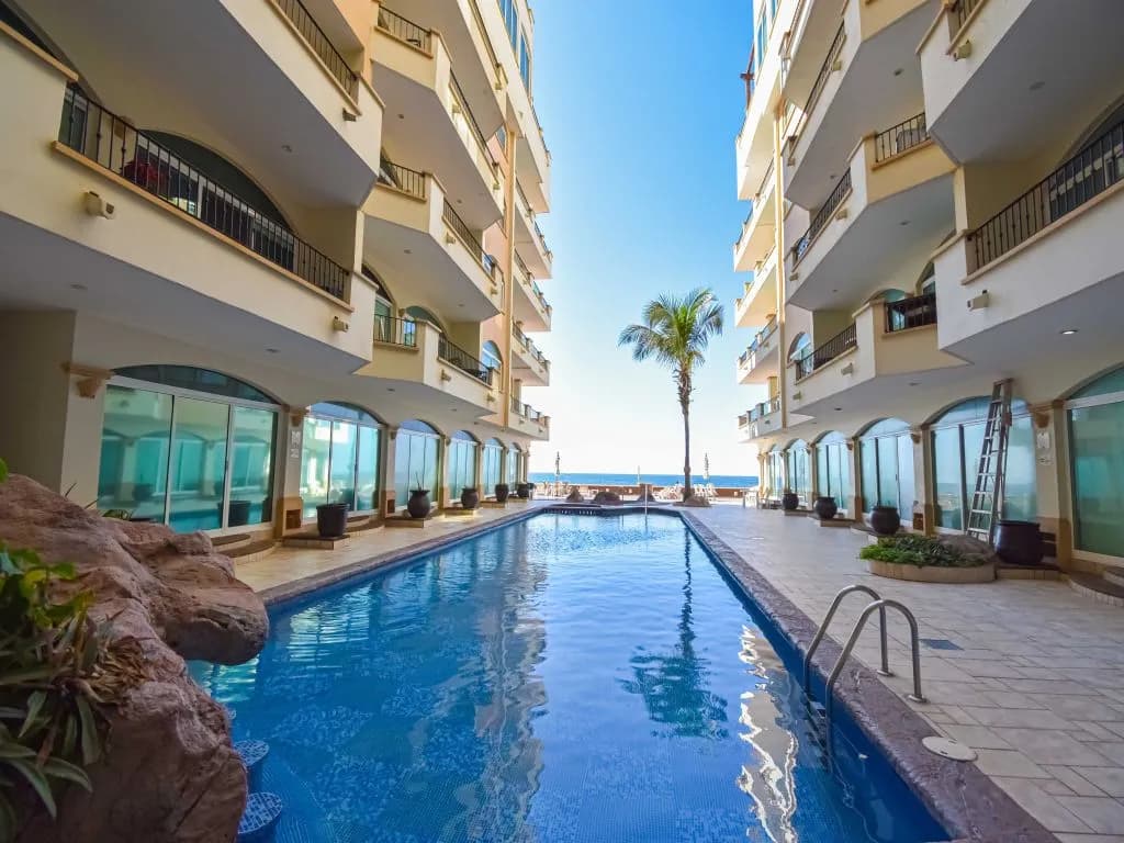 Condo de 2 Recamaras En La Playa - Foto 19