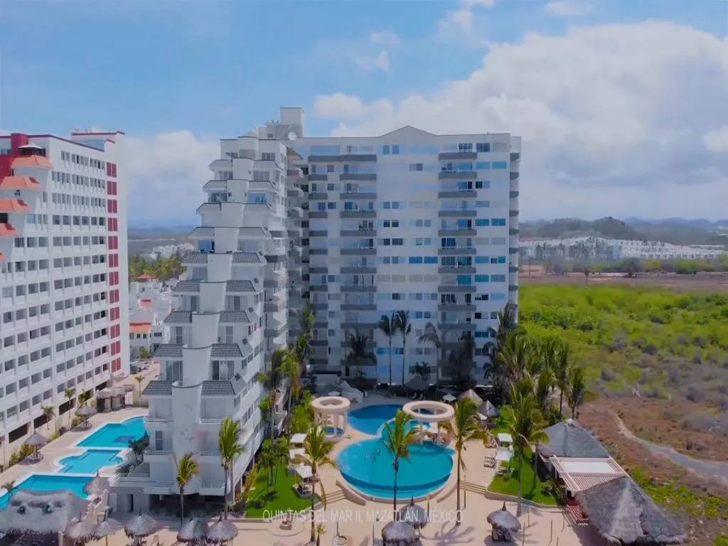 Vive el estilo de vida frente al mar en Quintas del Mar II - Foto 19