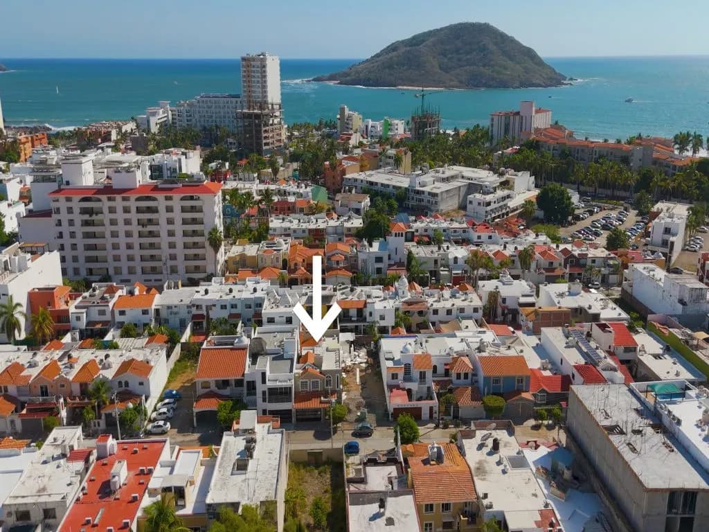 Amplia Residencia con Alberca Privada en Sábalo Country, Zona Dorada de Mazatlán - Foto 2