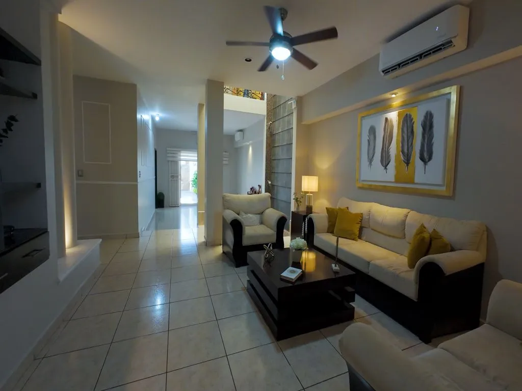 Amplia Residencia con Alberca Privada en Sábalo Country, Zona Dorada de Mazatlán - Foto 4