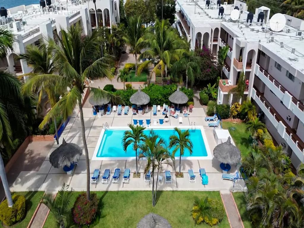 Condominio Privado en Esquina Interior en Playa Escondida - Foto 16