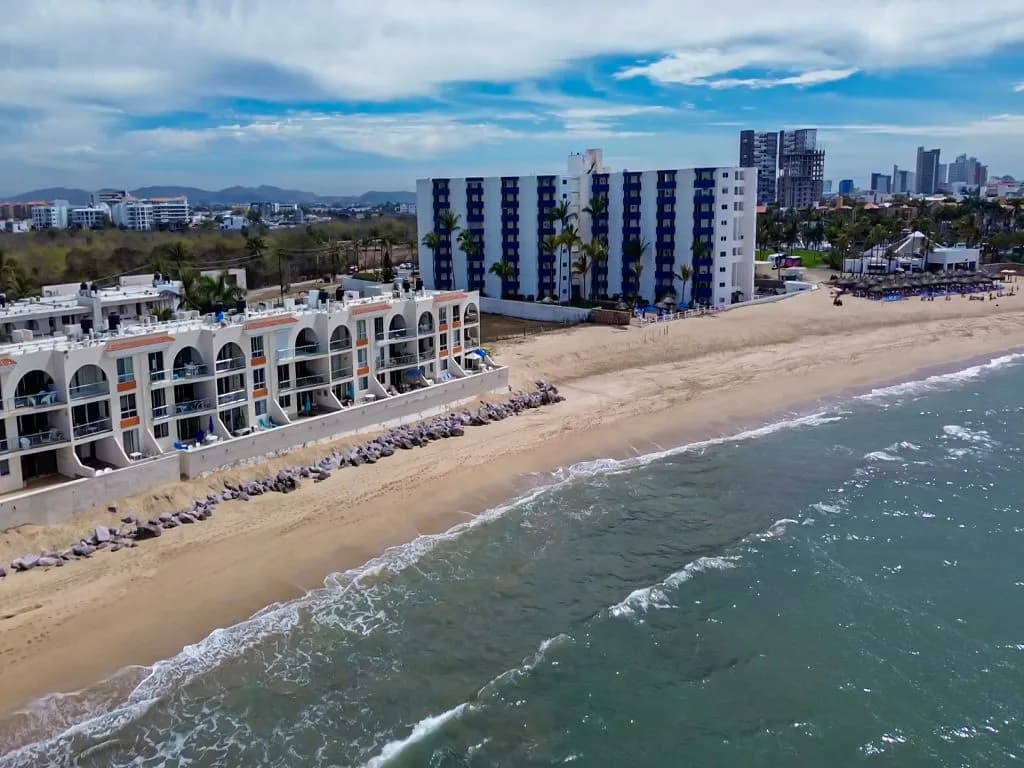 Condominio Privado en Esquina Interior en Playa Escondida - Foto 17