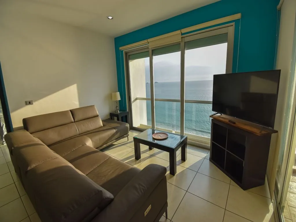 Condo de lujo, dos recamaras con vista al mar - Foto 23