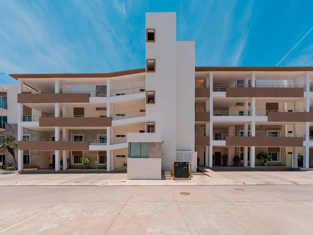 Amplio Departamento de 2 Recámaras en El Encanto, Sábalo Country - Foto 12